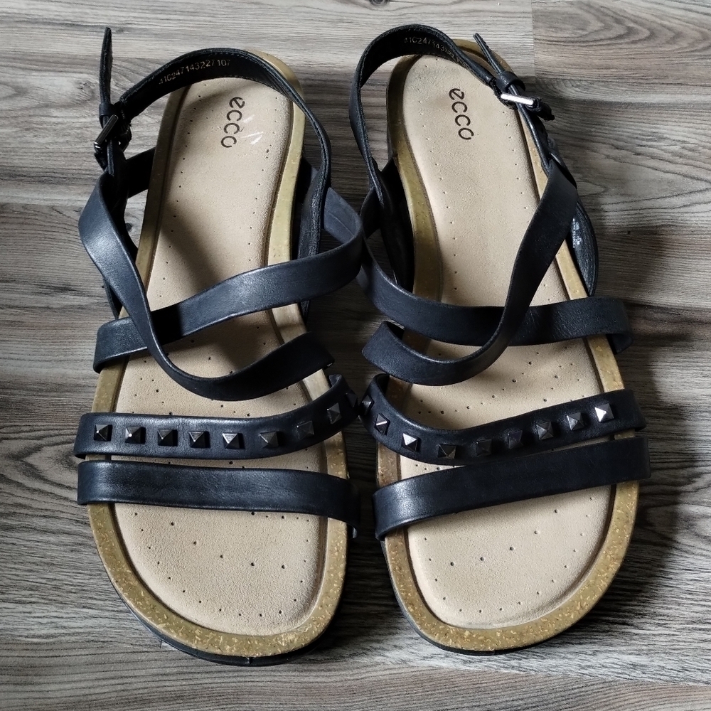 ECCO Dagmar Black Leather Studded Flat Sandals Sz 41 US 10-10.5